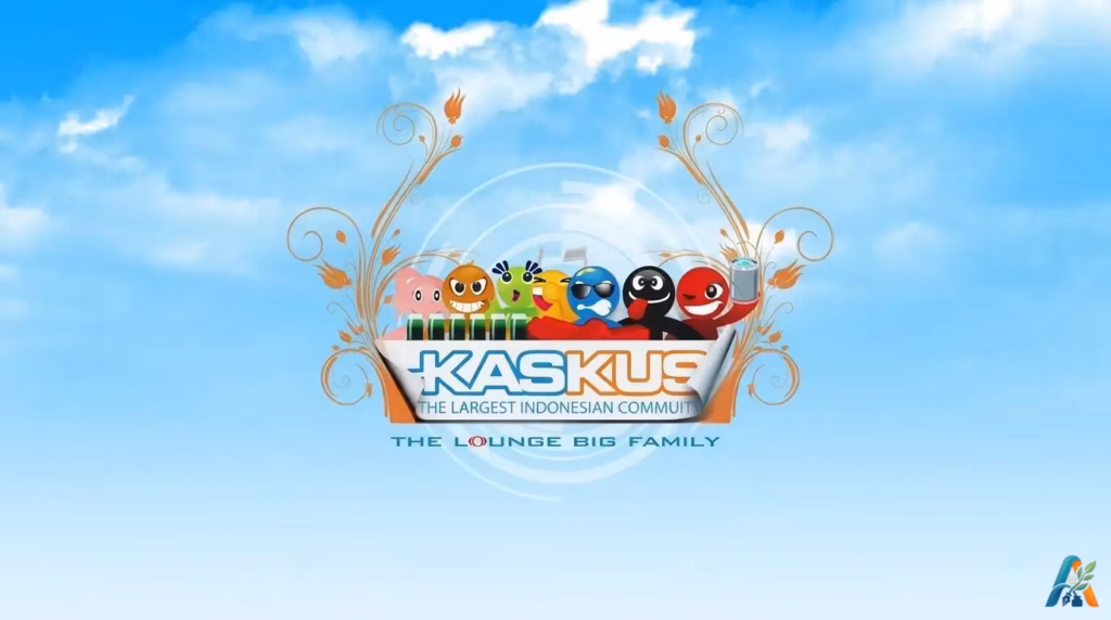 Wallpaper Kaskus dengan logo The Largest Indonesian Community dan karakter emoticon ikonik berlatar belakang langit biru, dari file wallpaper-kaskus.webp