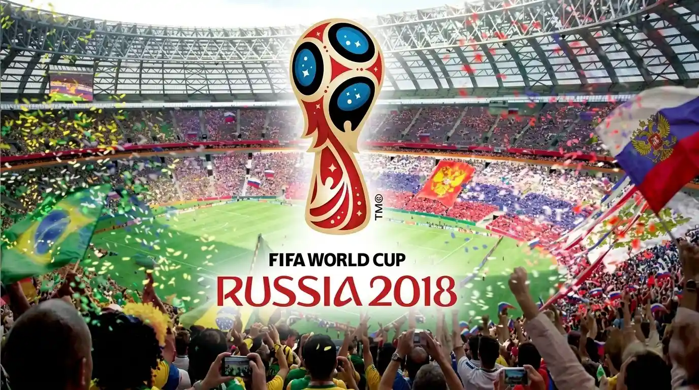 Logo resmi FIFA World Cup Russia 2018 berlatar belakang suasana kemeriahan suporter di dalam stadion sepak bola, dari file fifa-world-cup-russia-2018.webp